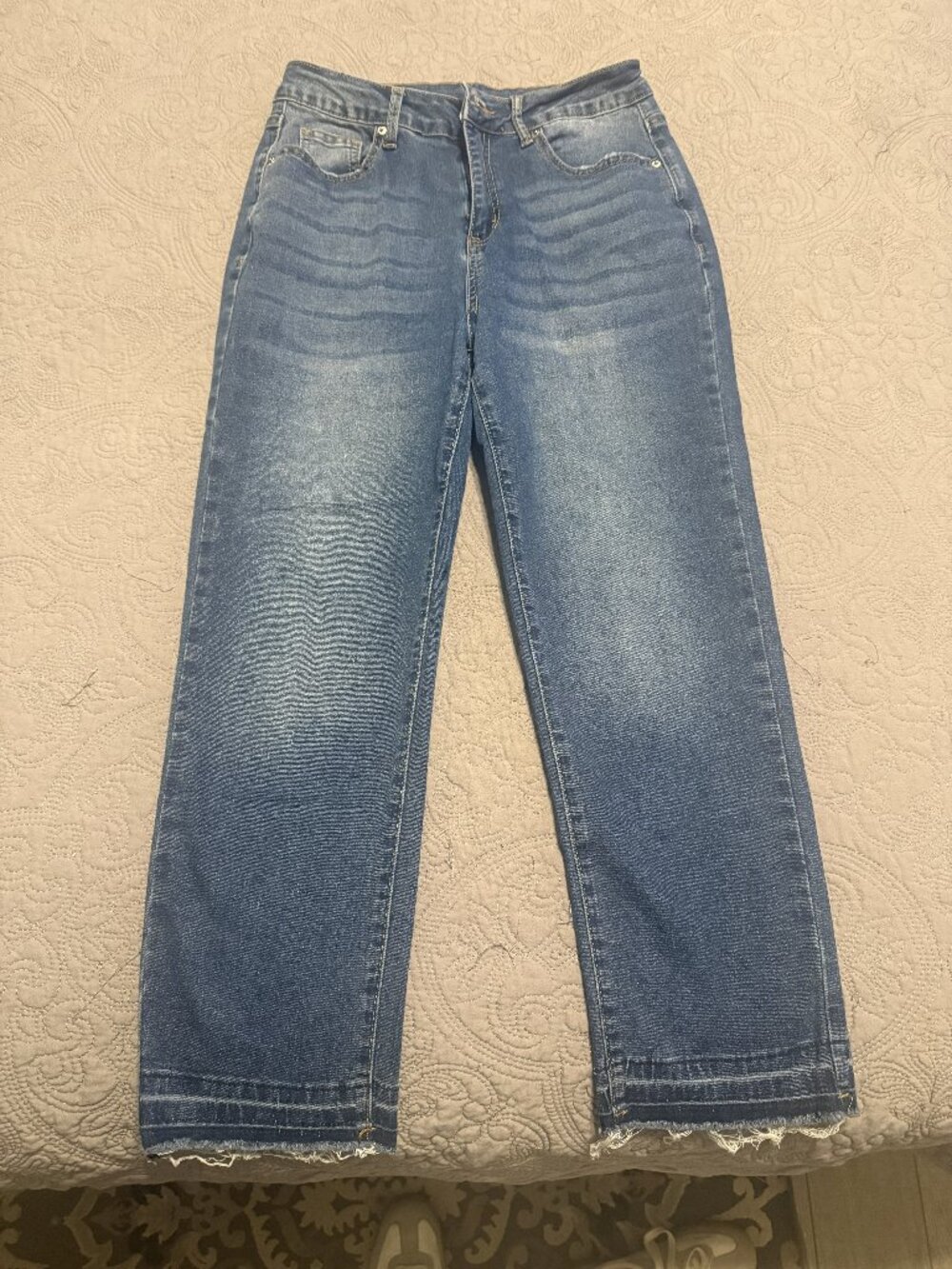 Women's Cropped Jeans